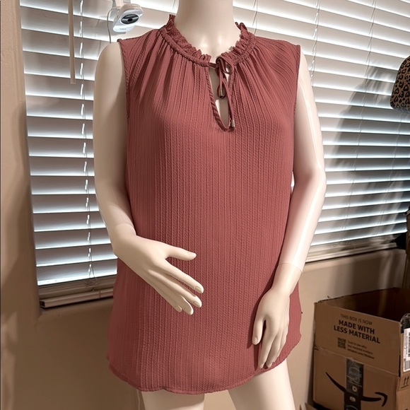 Apt.9 Sleeveless Blouse with Keyhole Neckline - Picture 1 of 3